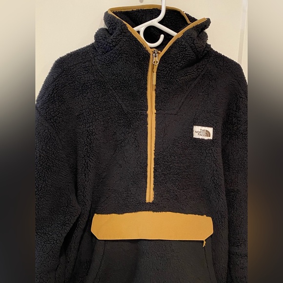 The North Face Campshire High Pile Sherpa Half Zip Fleece Hoodie - Picture 2 of 6